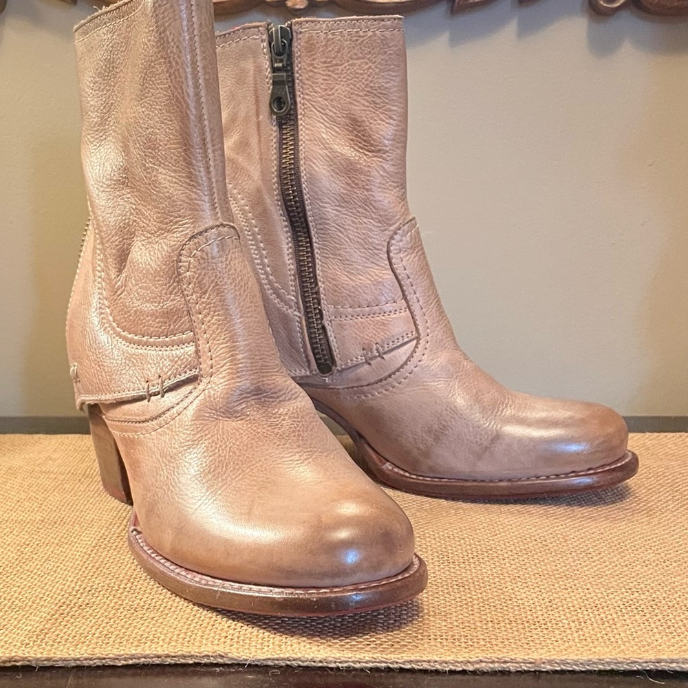 BED|STU Iris Women’s Boots NWOB. Size 6